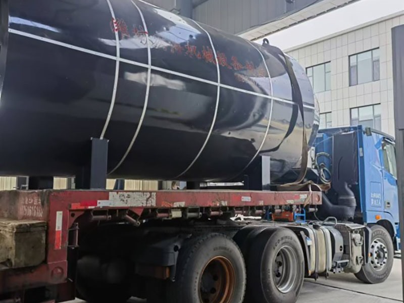 新興重工天然氣儲運裝備有限公司直燃式燃氣熱風爐發(fā)貨現(xiàn)場